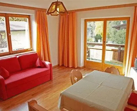 Strobl Apart Otel 3*