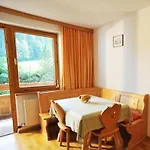 Strobl